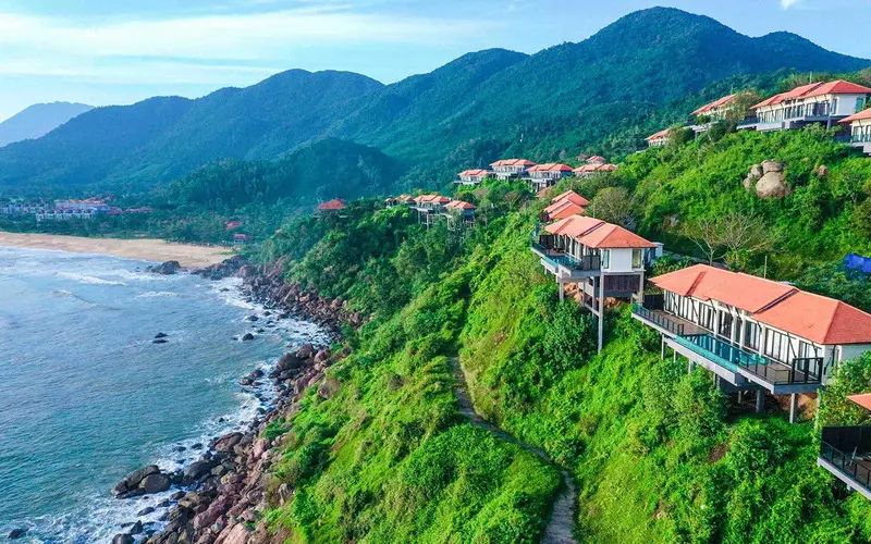 B&atilde;i biển Lăng C&ocirc; một bức tranh thuần khiết của xứ Huế 4