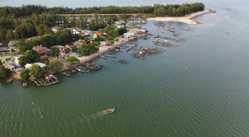 Biển Hải Dương, Huế: Thi&ecirc;n đường trong xanh với vẻ đẹp nguy&ecirc;n sơ 3