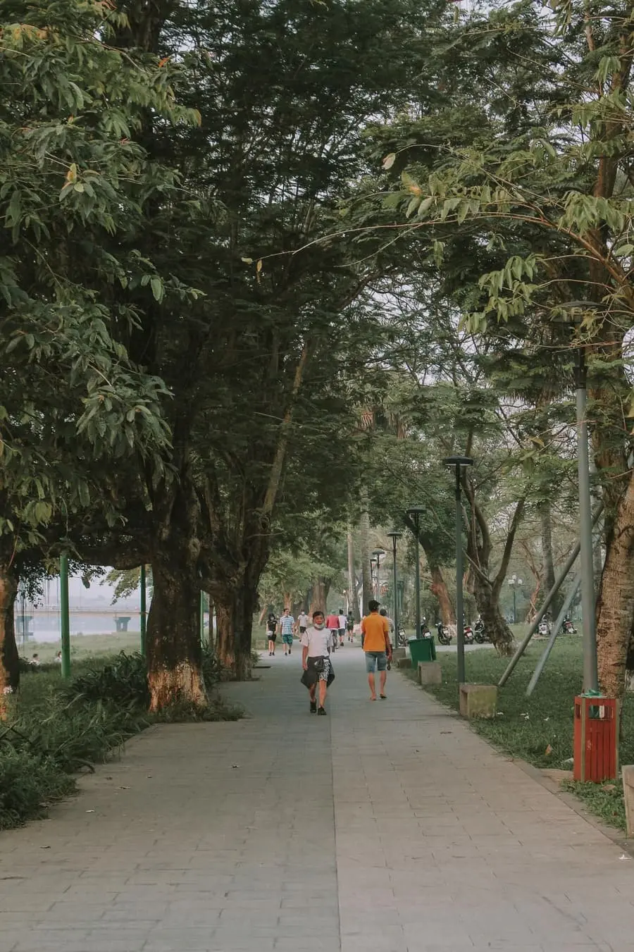 Cầu Trường Tiền, địa danh nổi tiếng cùng vẻ đẹp nên thơ 4