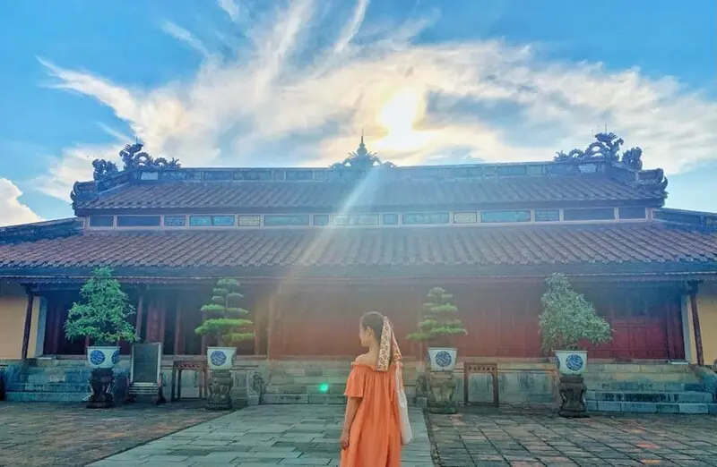 Check-in Huế với vẻ đẹp rạng rỡ nhưng v&ocirc; c&ugrave;ng thanh tao 4