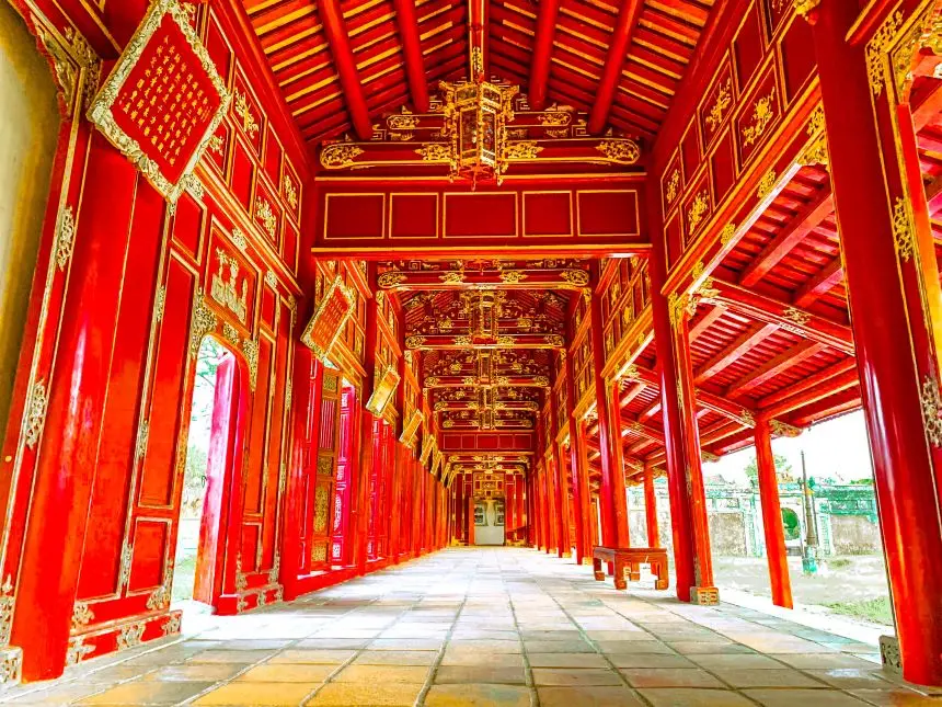Check in lần đầu ti&ecirc;n du lịch Huế c&ugrave;ng c&ocirc; n&agrave;ng 9X Ho&agrave;i Nguyễn xinh đẹp 2