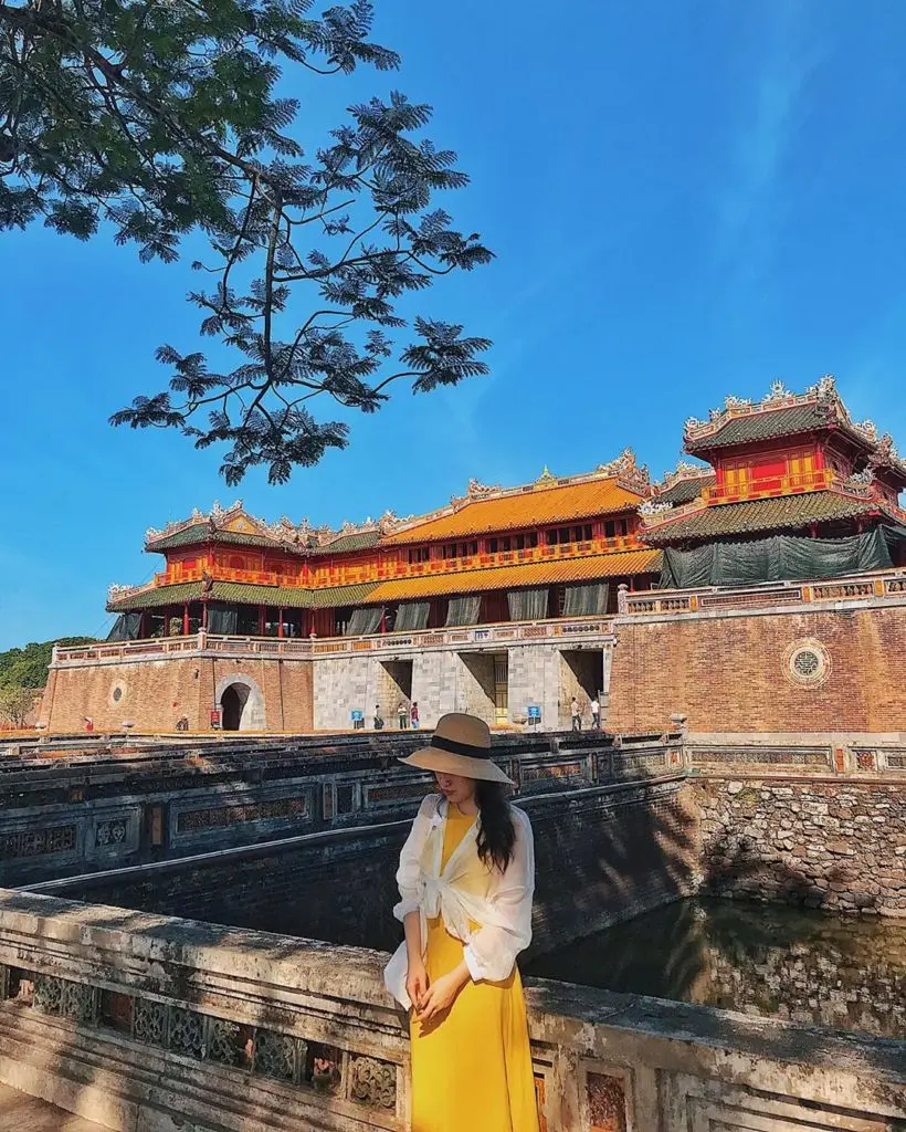 Chỉ vỏn vẹn 24h ở Huế, bạn vẫn c&oacute; thể kh&aacute;m ph&aacute; trọn vẹn cố đ&ocirc; 3