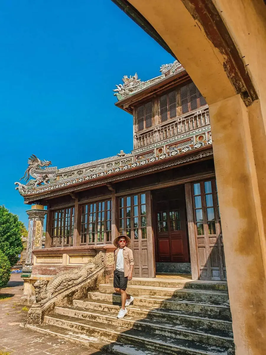 C&ugrave;ng bạn th&acirc;n Kh&aacute;m ph&aacute; Huế v&agrave; đem về bộ ảnh sống ảo triệu view 18