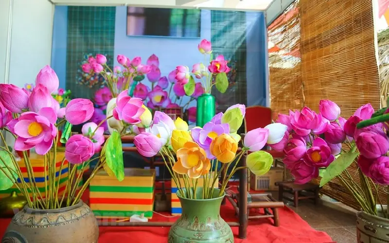 H&agrave;nh tr&igrave;nh trải nghiệm l&agrave;ng hoa giấy Thanh Ti&ecirc;n ở Huế 3