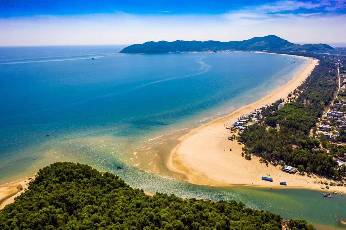 Review b&atilde;i biển ở Huế mộng mơ c&oacute; g&igrave; th&uacute; vị? 2