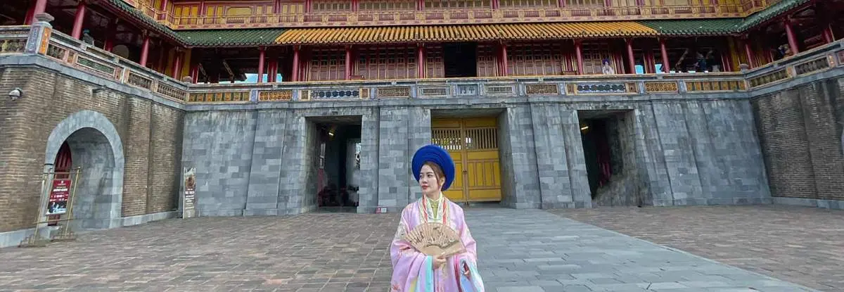 Khám phá Huế tháng 7 đầy màu sắc cùng cô nàng Châu Châu