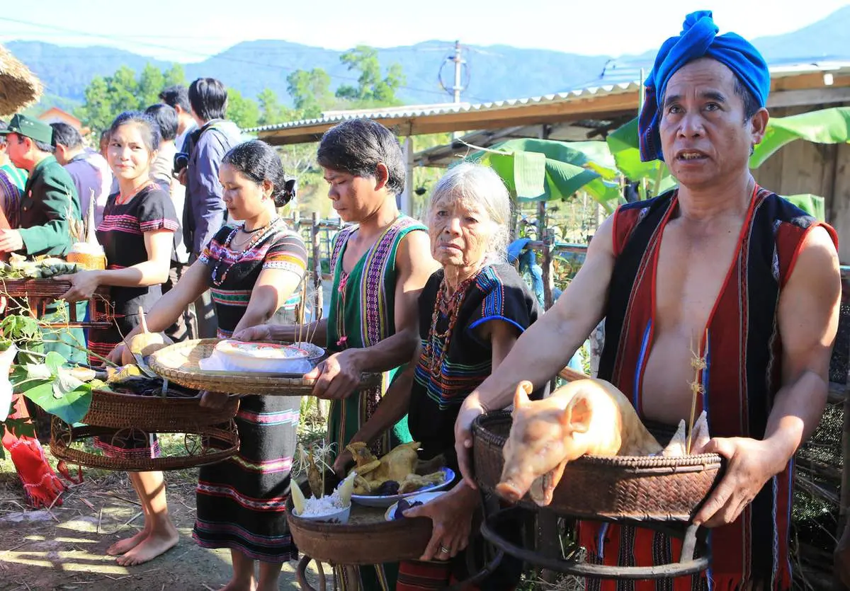 Lễ hội Tết A Za - Lễ hội Đ&oacute;n năm mới của người đồng b&agrave;o Pa C&ocirc; ở Thừa Thi&ecirc;n - Huế 2