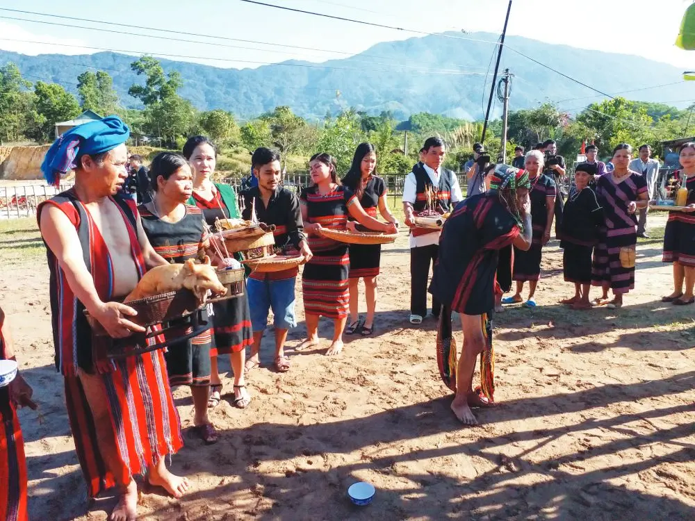 Lễ hội Tết A Za - Lễ hội Đ&oacute;n năm mới của người đồng b&agrave;o Pa C&ocirc; ở Thừa Thi&ecirc;n - Huế 3