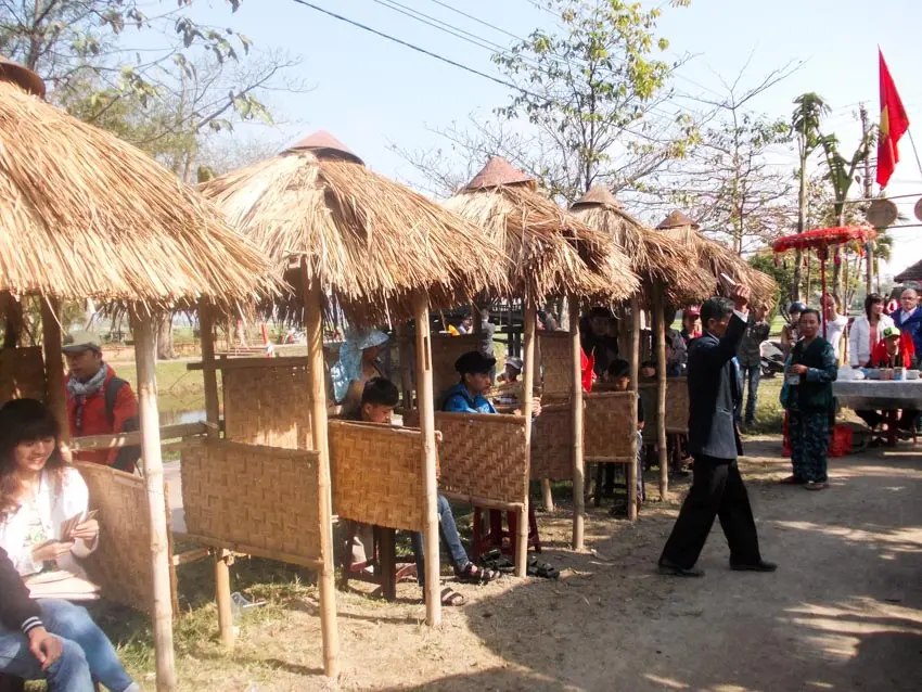 Năm mới Tết đến h&ograve;a c&ugrave;ng kh&ocirc;ng kh&iacute; tươi vui tại lễ hội B&agrave;i Ch&ograve;i 7