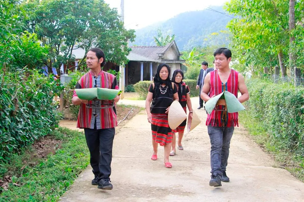 Tết cơm mới của người Pa K&ocirc; - Gửi lời tạ ơn thần linh v&igrave; một năm bội thu, sung t&uacute;c đủ đầy 8