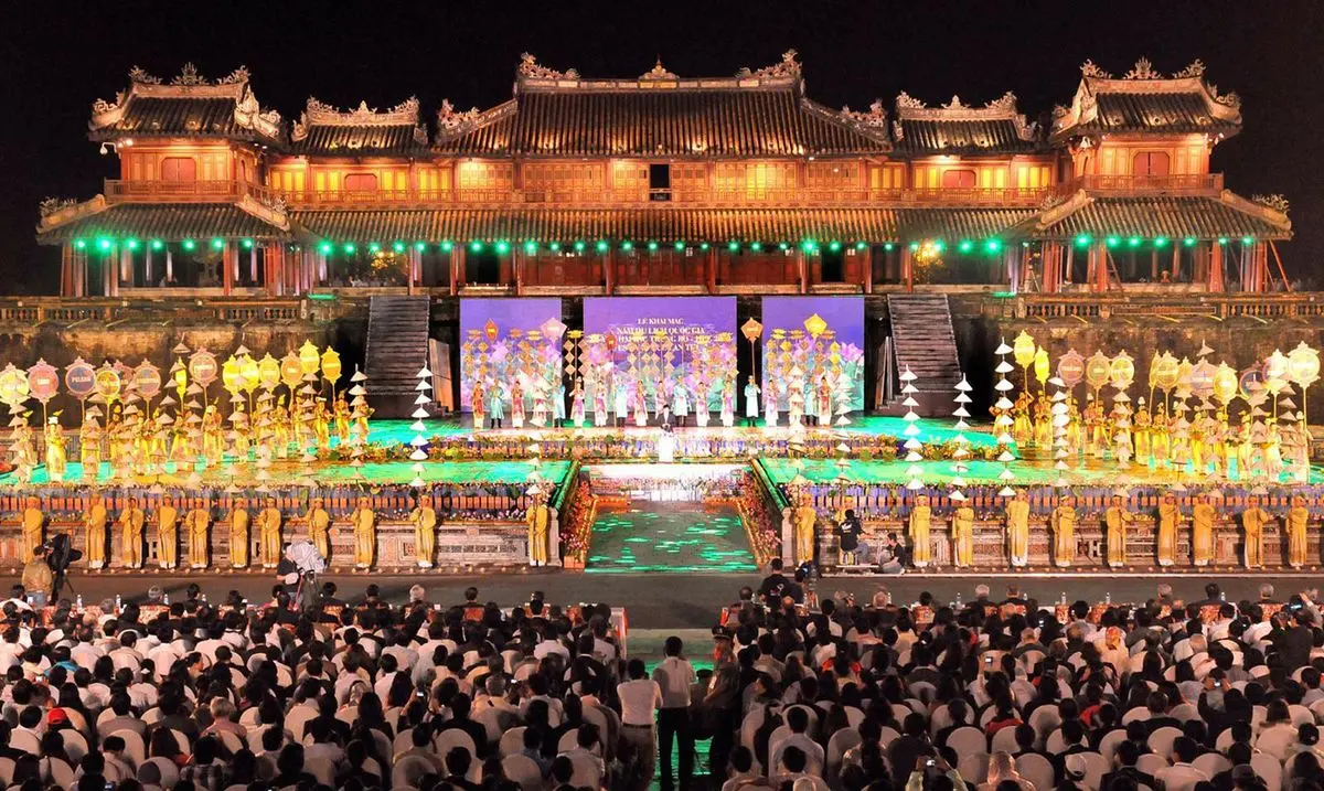 Tự h&agrave;o Nh&atilde; Nhạc cung đ&igrave;nh Huế di sản văn h&oacute;a phi vật thể của nh&acirc;n loại 9