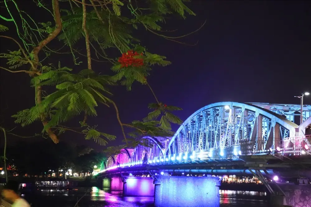 Du lịch kết hợp nghỉ dưỡng - Lịch tr&igrave;nh Huế tự t&uacute;c 3N2Đ ở resort 5 sao 5