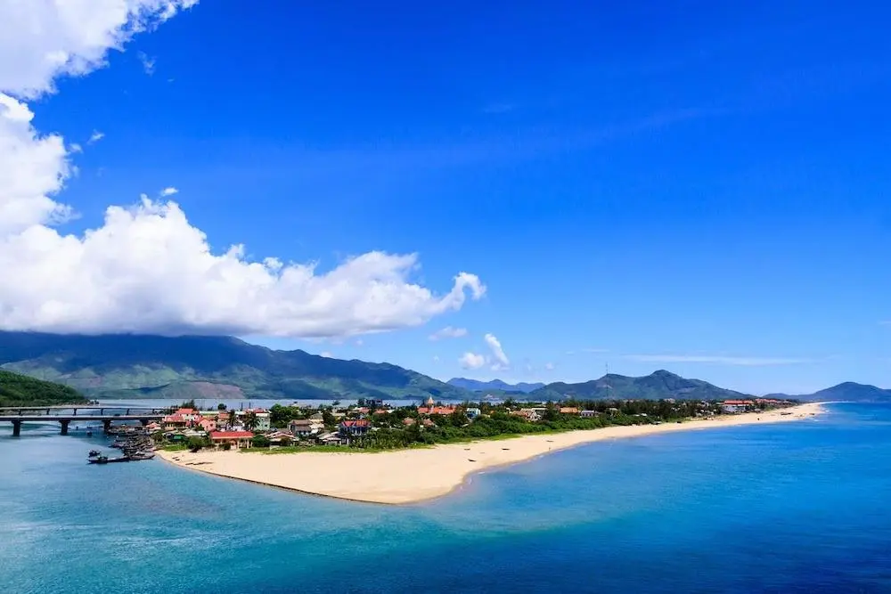 Thân gửi đến các tín đồ mê camping lịch trình cắm trại Huế tự túc 2N1Đ chi tiết nhất 3