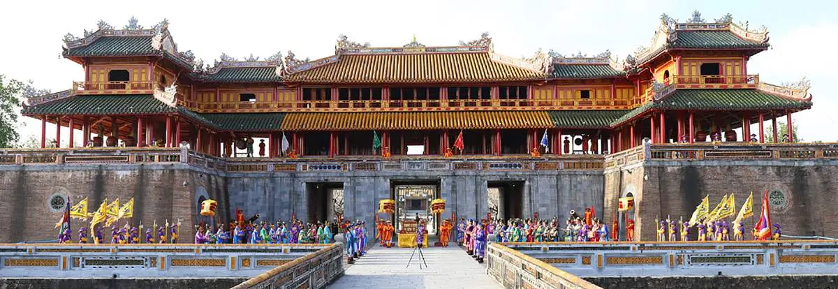Kinh nghiệm du lịch Huế 3 ngày 2 đêm ăn gì, chơi gì?