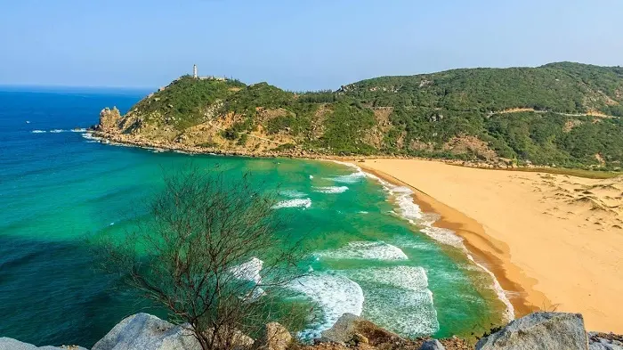 B&atilde;i biển Đại L&atilde;nh, một trong những thi&ecirc;n đường biển đẹp nhất Việt Nam 3
