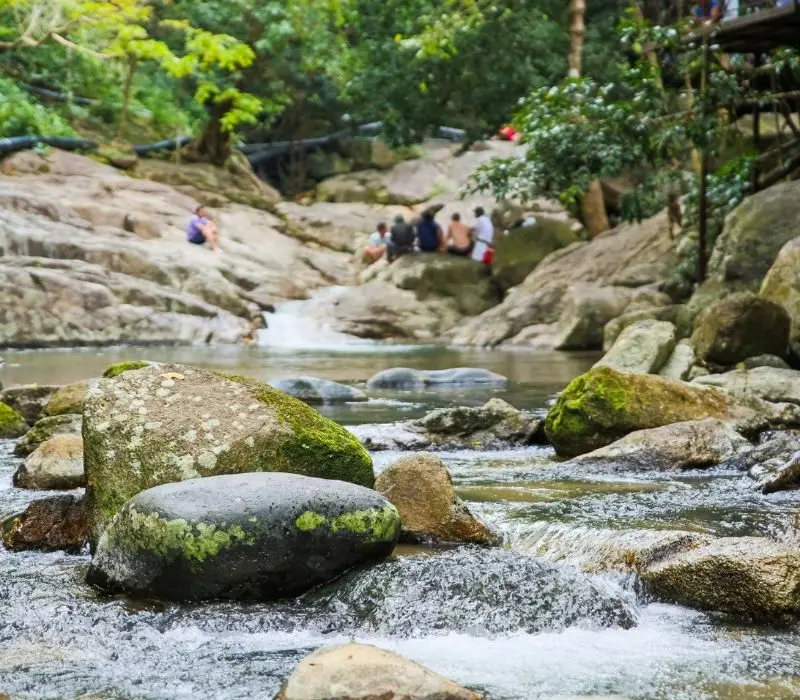 Suối Ti&ecirc;n Di&ecirc;n Kh&aacute;nh, thư gi&atilde;n giữa d&ograve;ng suối m&aacute;t lạnh 3