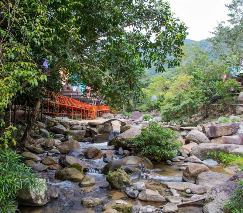 Suối Ti&ecirc;n Di&ecirc;n Kh&aacute;nh, thư gi&atilde;n giữa d&ograve;ng suối m&aacute;t lạnh 7