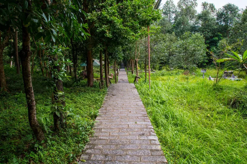 Khu di t&iacute;ch lăng Mạc Cửu H&agrave; Ti&ecirc;n y&ecirc;n b&igrave;nh giữa l&ograve;ng Ki&ecirc;n Giang 9