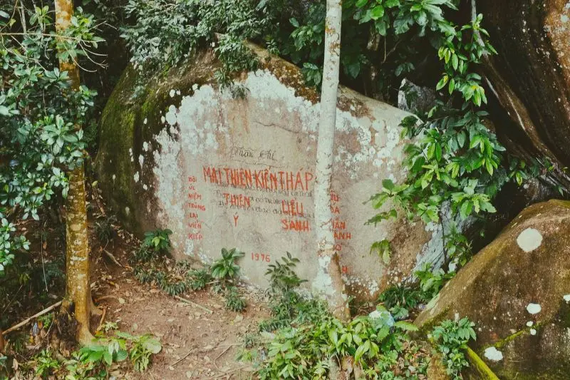 Ma Thi&ecirc;n L&atilde;nh H&ograve;n Sơn, ngọn n&uacute;i kỳ b&iacute; đ&aacute;ng kh&aacute;m ph&aacute; nhất 6