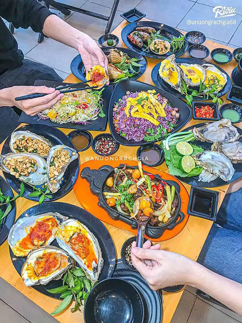 Gh&eacute; Nhậu L&agrave; Ph&ecirc; đ&aacute;nh ch&eacute;n thả ga c&ugrave;ng hội bạn th&acirc;n 2