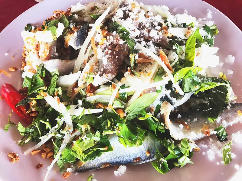 Gỏi c&aacute; tr&iacute;ch v&agrave; hương vị d&acirc;n d&atilde; đậm chất miền biển Ki&ecirc;n Giang 7