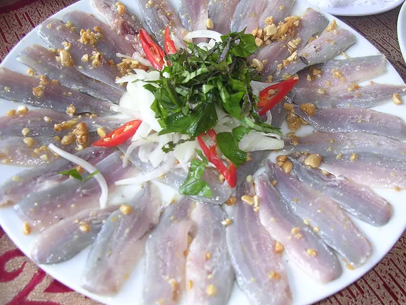 Gỏi c&aacute; tr&iacute;ch v&agrave; hương vị d&acirc;n d&atilde; đậm chất miền biển Ki&ecirc;n Giang 3