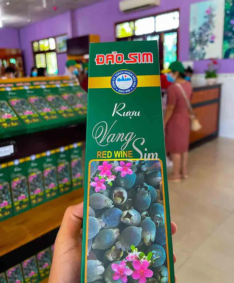 Rượu sim Ki&ecirc;n Giang, thức qu&agrave; qu&yacute; gi&aacute; đến từ đảo ngọc 11
