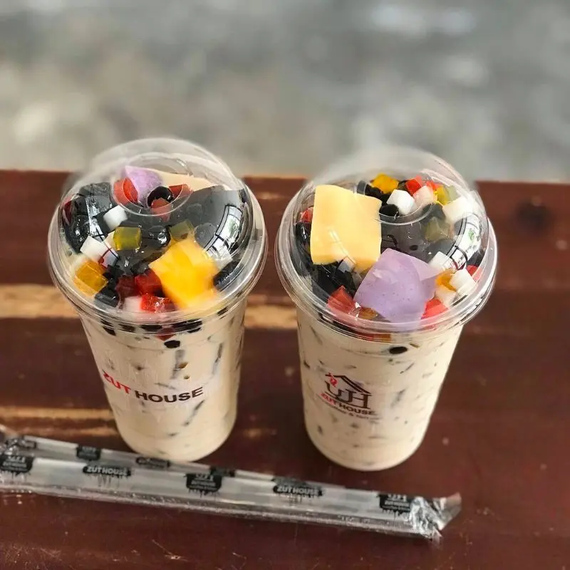 Zut House Coffee and Tea Rạch Gi&aacute; đốn tim hội m&ecirc; tr&agrave; sữa 4