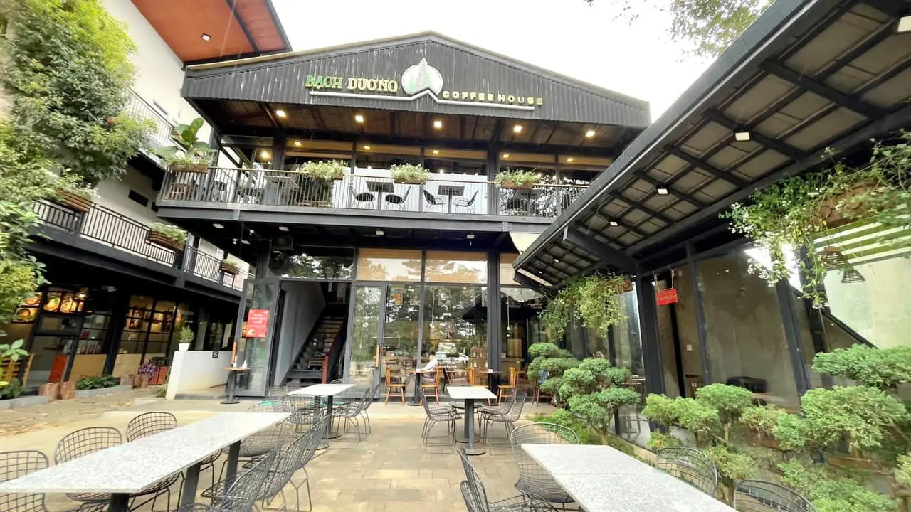 Bạch Dương Coffee Bistro ẩn hiện h&ograve;a m&igrave;nh chốn n&uacute;i rừng Kon Tum 6