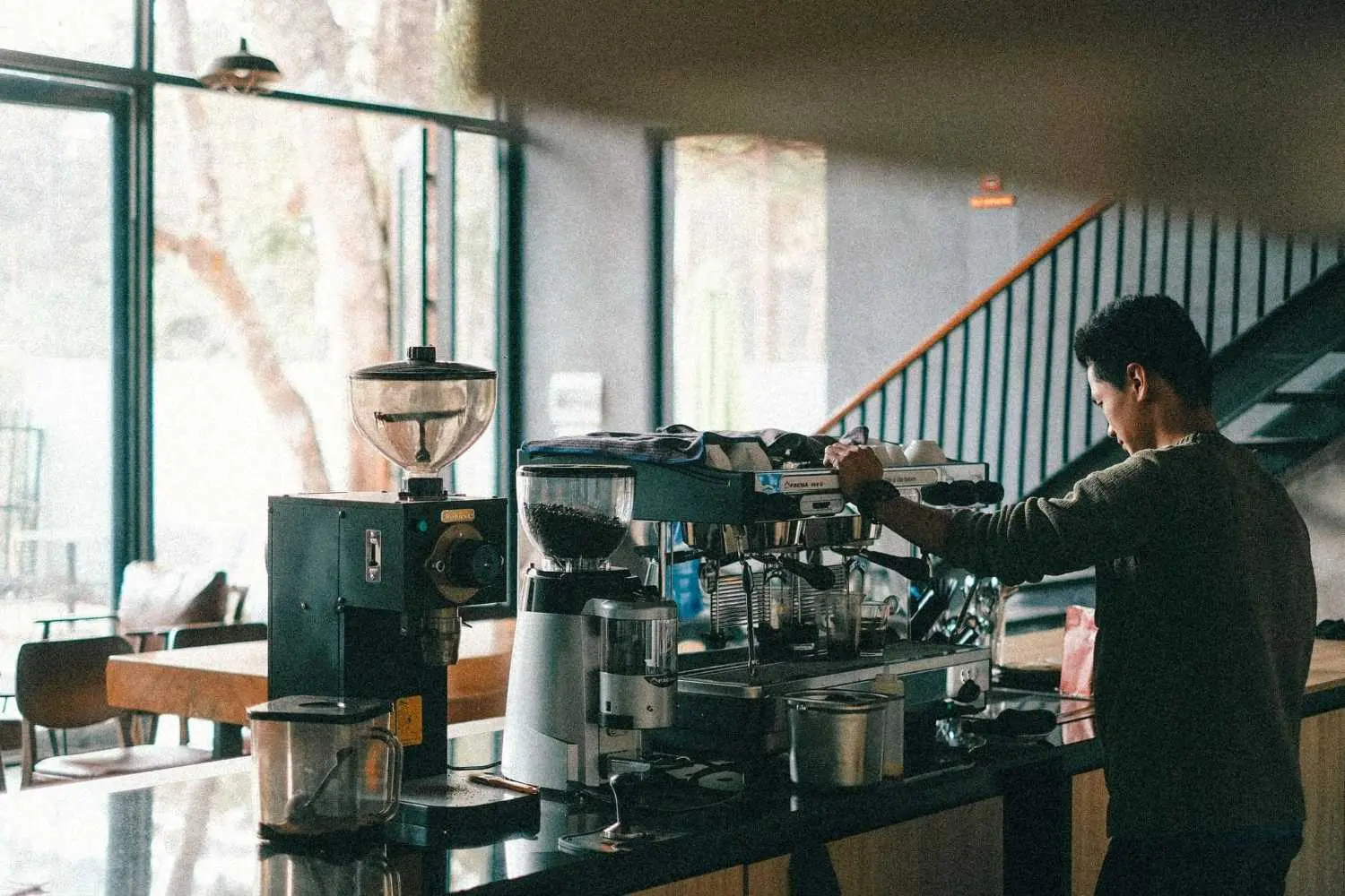 Bạch Dương Coffee Bistro ẩn hiện h&ograve;a m&igrave;nh chốn n&uacute;i rừng Kon Tum 4
