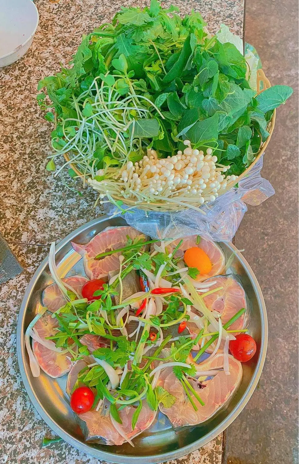 G&agrave; nướng cơm lam Phố N&uacute;i, qu&aacute;n ăn Măng đen nổi tiếng 5