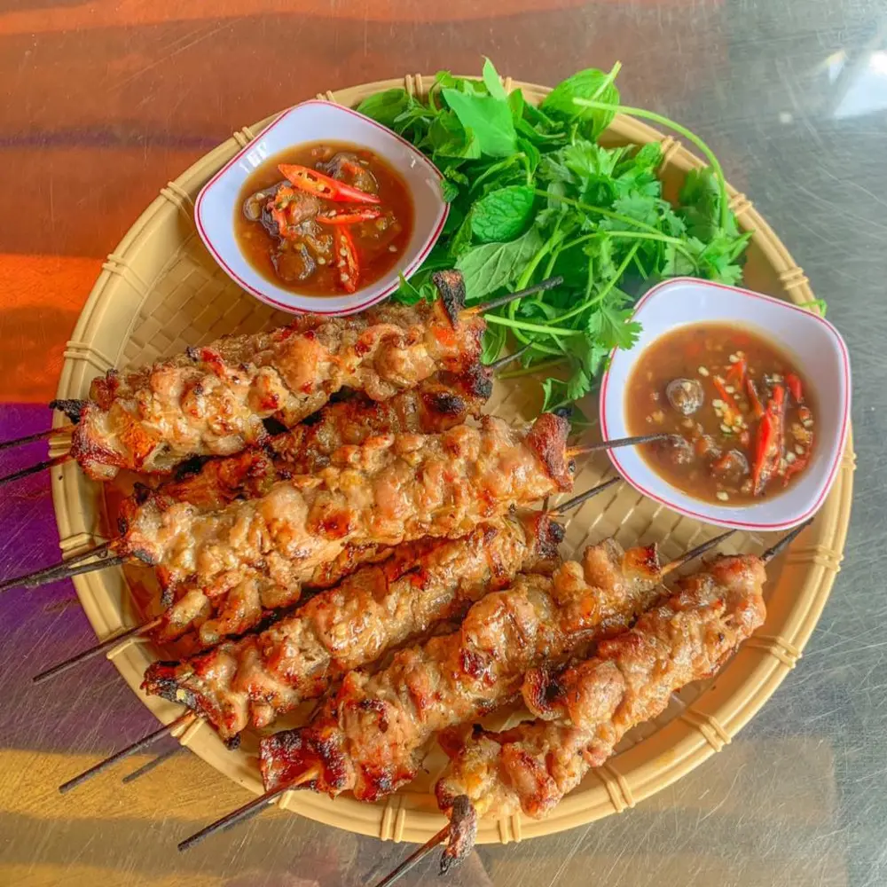 G&agrave; nướng cơm lam Phố N&uacute;i, qu&aacute;n ăn Măng đen nổi tiếng 6