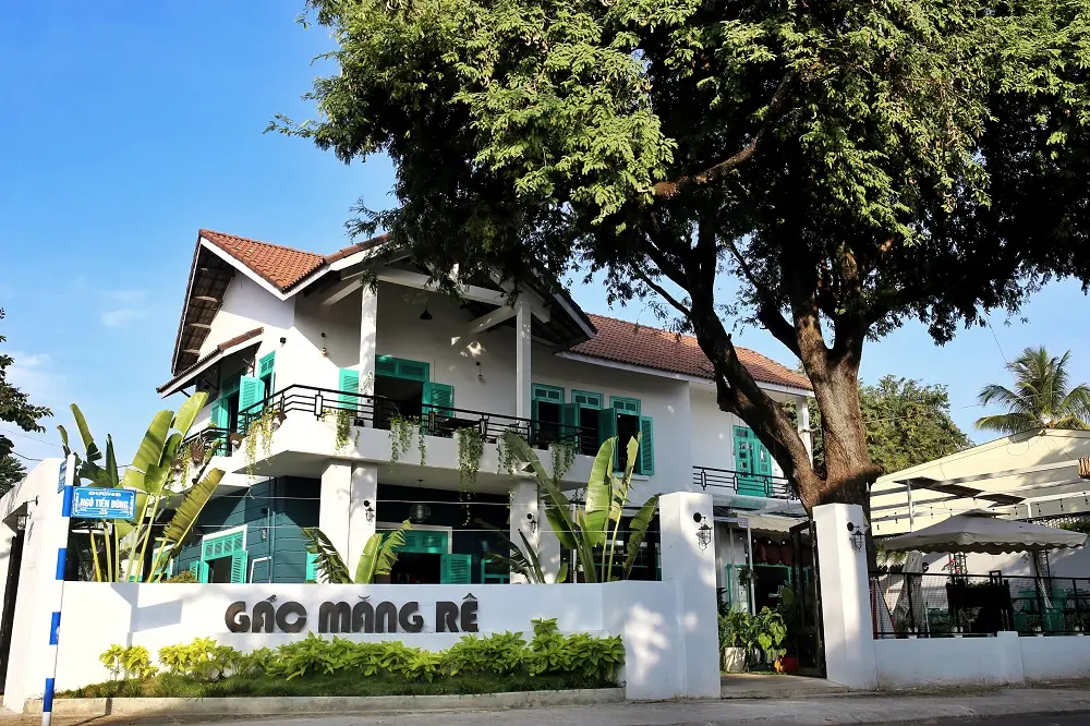 G&aacute;c Măng R&ecirc; Caf&eacute;, Restaurant mang &acirc;m hưởng ch&acirc;u &Acirc;u cổ điển v&agrave; thời thượng 2