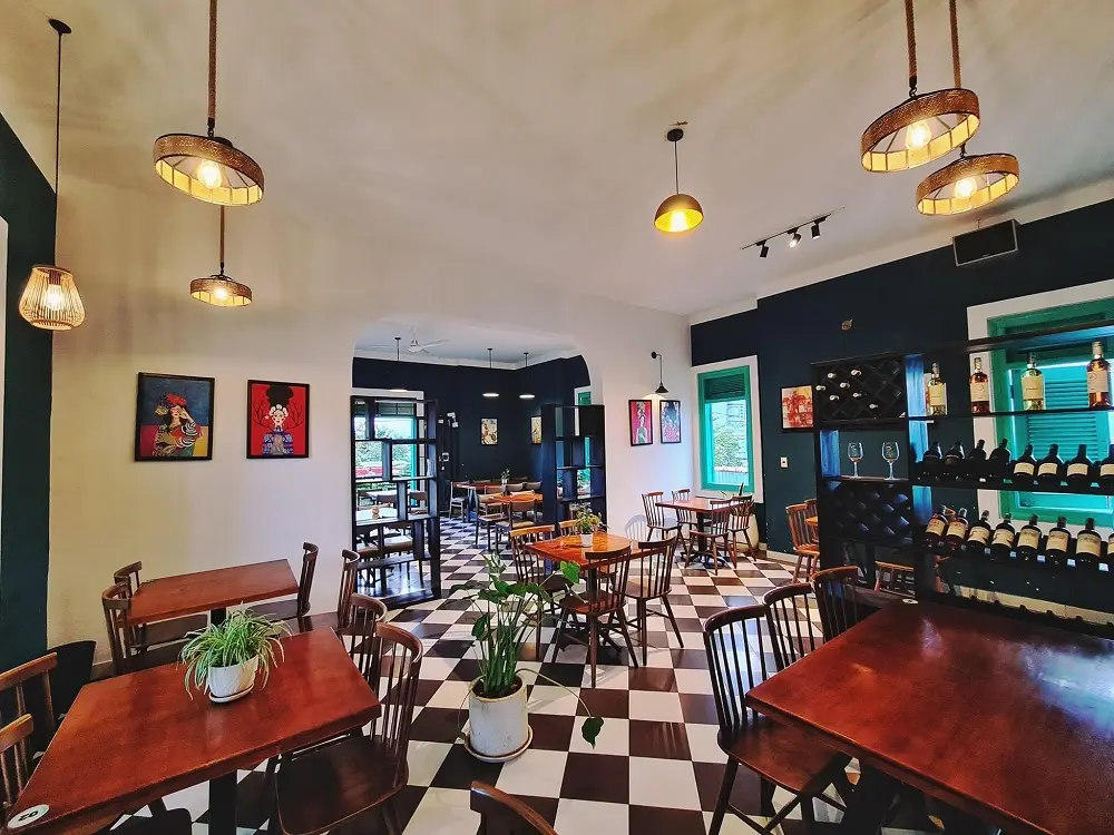 G&aacute;c Măng R&ecirc; Caf&eacute;, Restaurant mang &acirc;m hưởng ch&acirc;u &Acirc;u cổ điển v&agrave; thời thượng 4