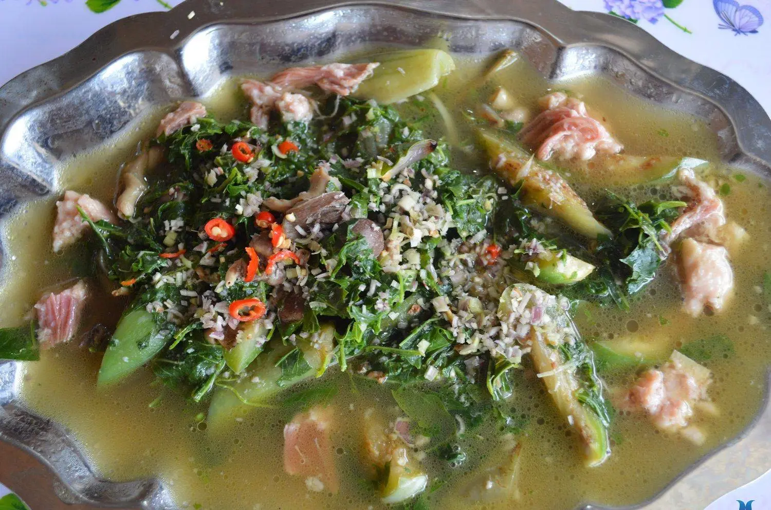 L&aacute; m&igrave; Kon Tum, nguy&ecirc;n liệu đặc biệt cho c&aacute;c m&oacute;n ăn độc đ&aacute;o 4