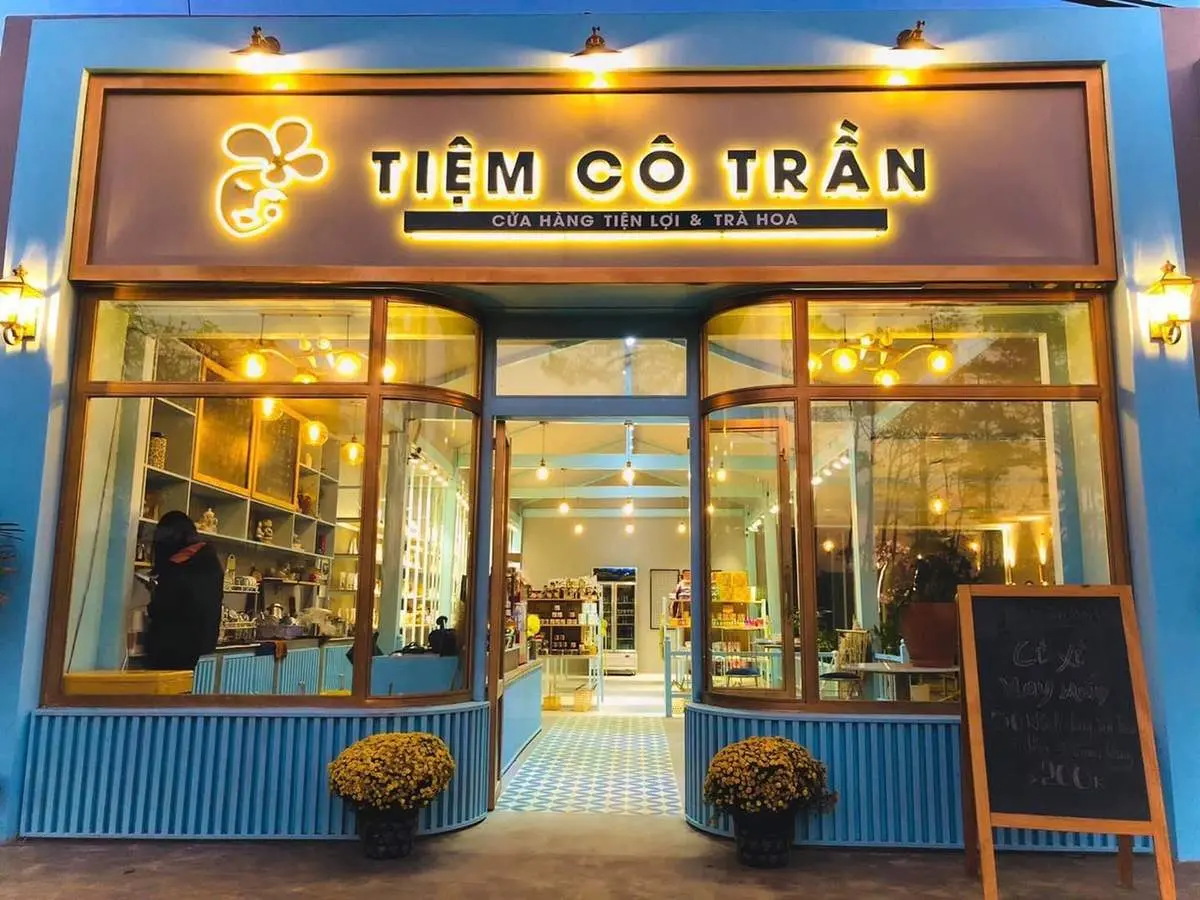 Tiệm C&ocirc; Trần Măng Đen v&agrave; sự kết hợp hai trong một độc đ&aacute;o 2