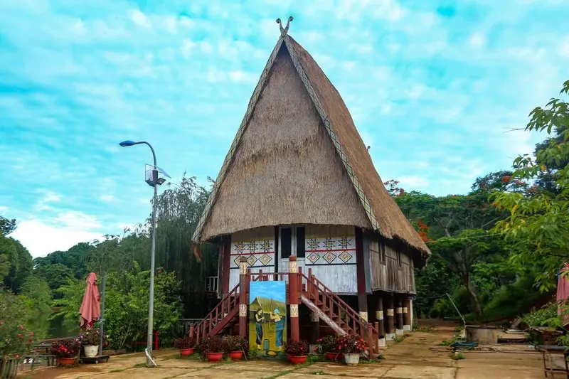 Chi&ecirc;m ngưỡng Hồ Đắk Ke, kh&ocirc;ng gian y&ecirc;n b&igrave;nh giữa l&ograve;ng Kon Tum 6