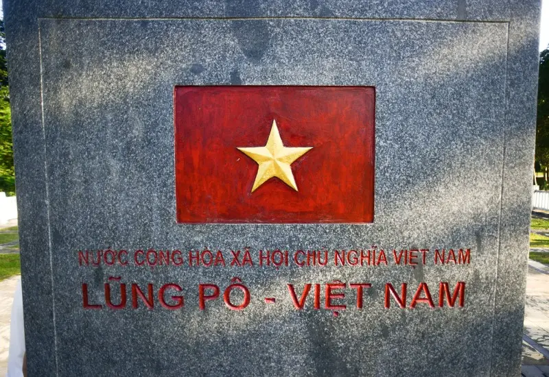 Cột cờ Lũng P&ocirc;, L&agrave;o Cai: Giao điểm giữa đất trời bi&ecirc;n giới tổ quốc 3