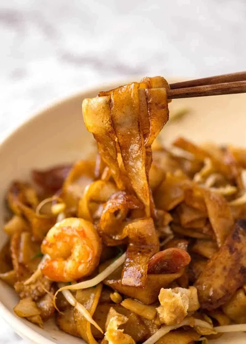 Kh&aacute;m ph&aacute; ẩm thực M&atilde; Lai qua m&oacute;n Char Kway Teow trứ danh 2