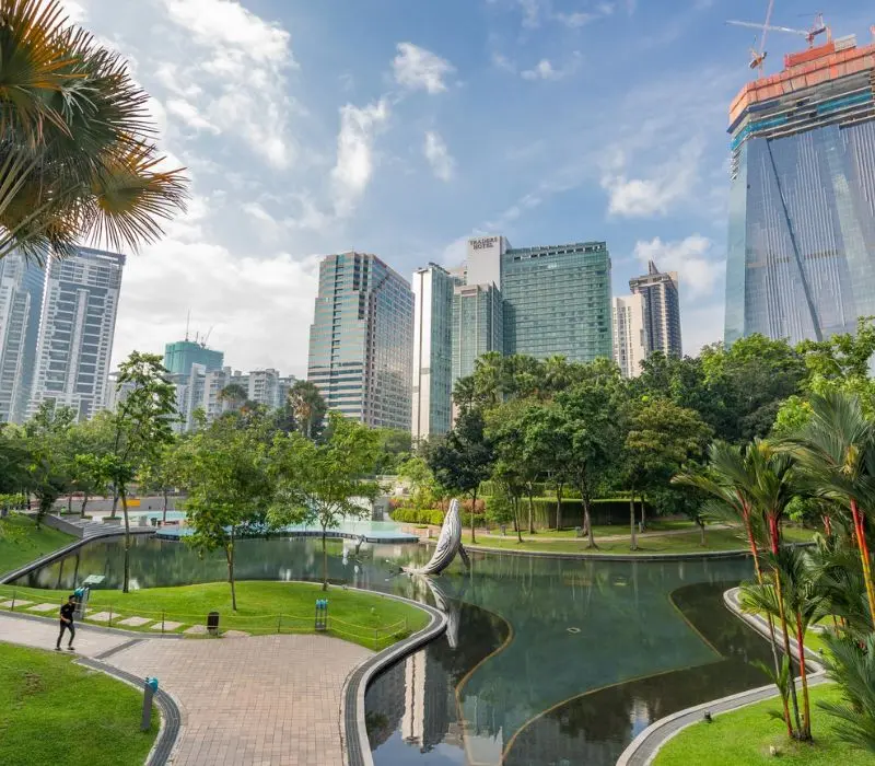 Kh&aacute;m ph&aacute; KLCC, trung t&acirc;m biểu tượng đẳng cấp của Kuala Lumpur 3