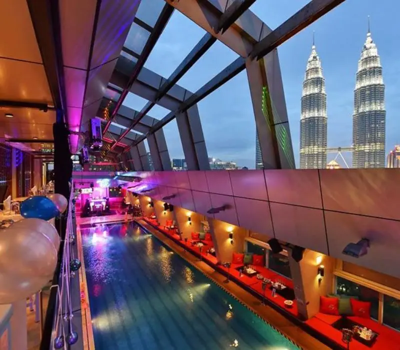 Kh&aacute;m ph&aacute; KLCC, trung t&acirc;m biểu tượng đẳng cấp của Kuala Lumpur 12