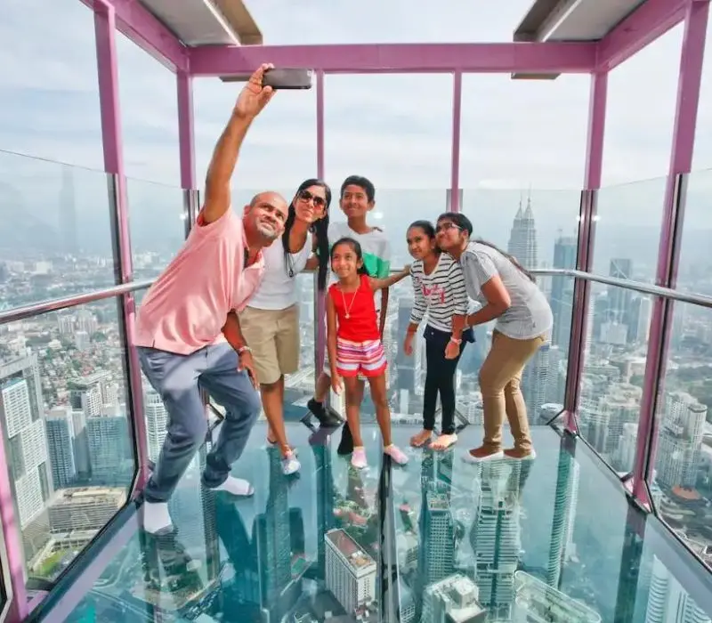 Kh&aacute;m ph&aacute; KLCC, trung t&acirc;m biểu tượng đẳng cấp của Kuala Lumpur 8