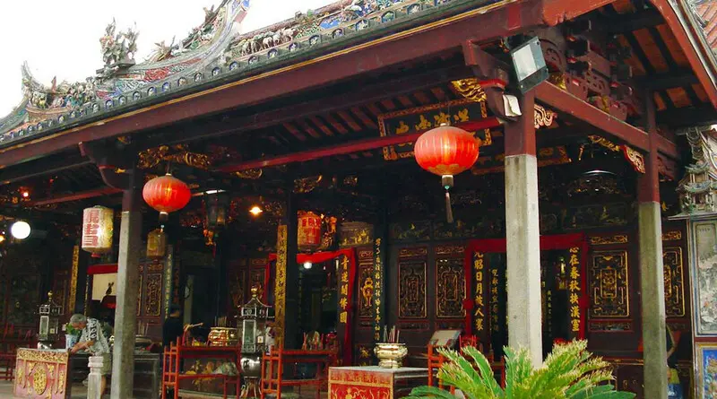 Tham quan ng&ocirc;i đền Cheng Hoon Teng cổ nhất tại Malaysia 2