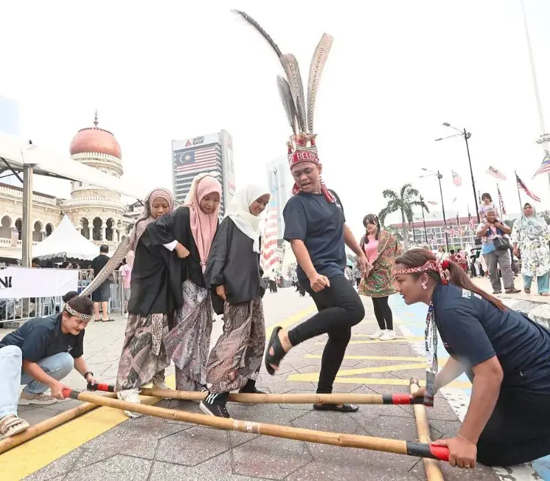 Du lịch Malaysia dịp Hari Merdeka, h&ograve;a m&igrave;nh v&agrave;o n&eacute;t đẹp văn h&oacute;a 9