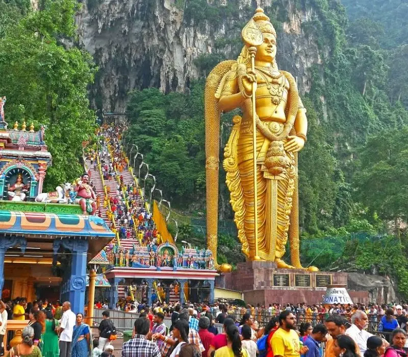 Khám phá lễ hội Thaipusam hoang dại, rùng rợn tại Malaysia