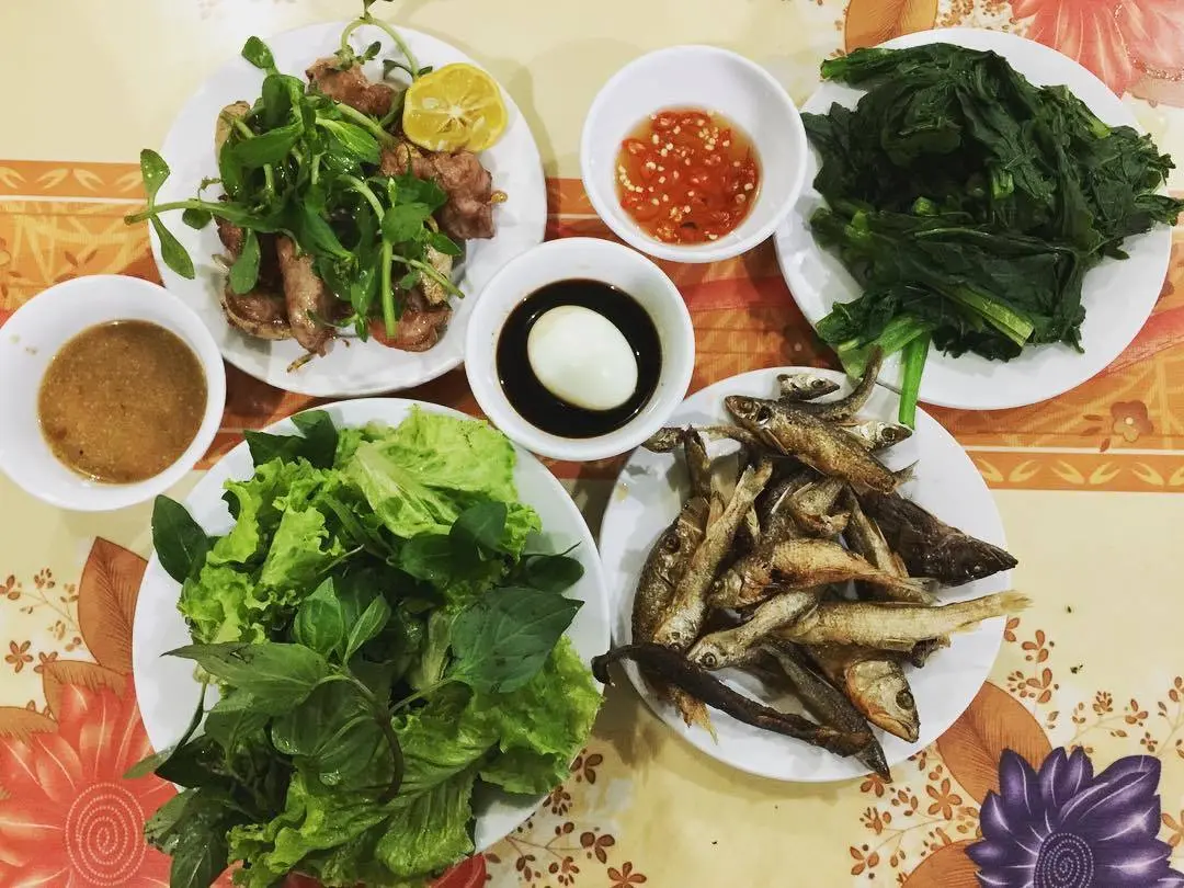 C&aacute; suối Mộc Ch&acirc;u - M&oacute;n ăn d&acirc;n d&atilde; ăn ho&agrave;i kh&ocirc;ng ch&aacute;n 5