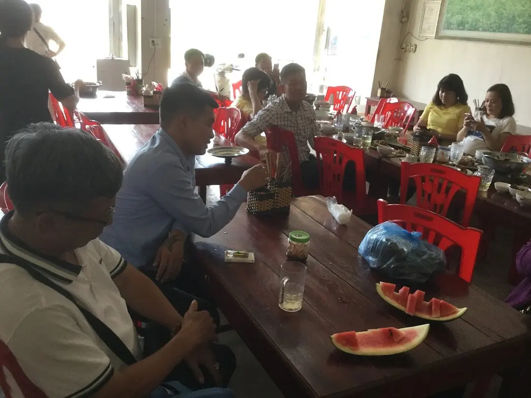 Kh&aacute;m ph&aacute; đặc sản địa phương tại Nh&agrave; h&agrave;ng Th&uacute;y Ẩm Mộc Ch&acirc;u nổi tiếng 11