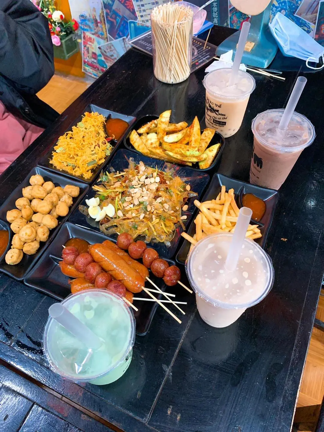 Lan Kwai Fong Mộc Ch&acirc;u - Đổi gi&oacute; với kh&ocirc;ng gian ẩm thực Hongkong cực chất tại Mộc Ch&acirc;u 11