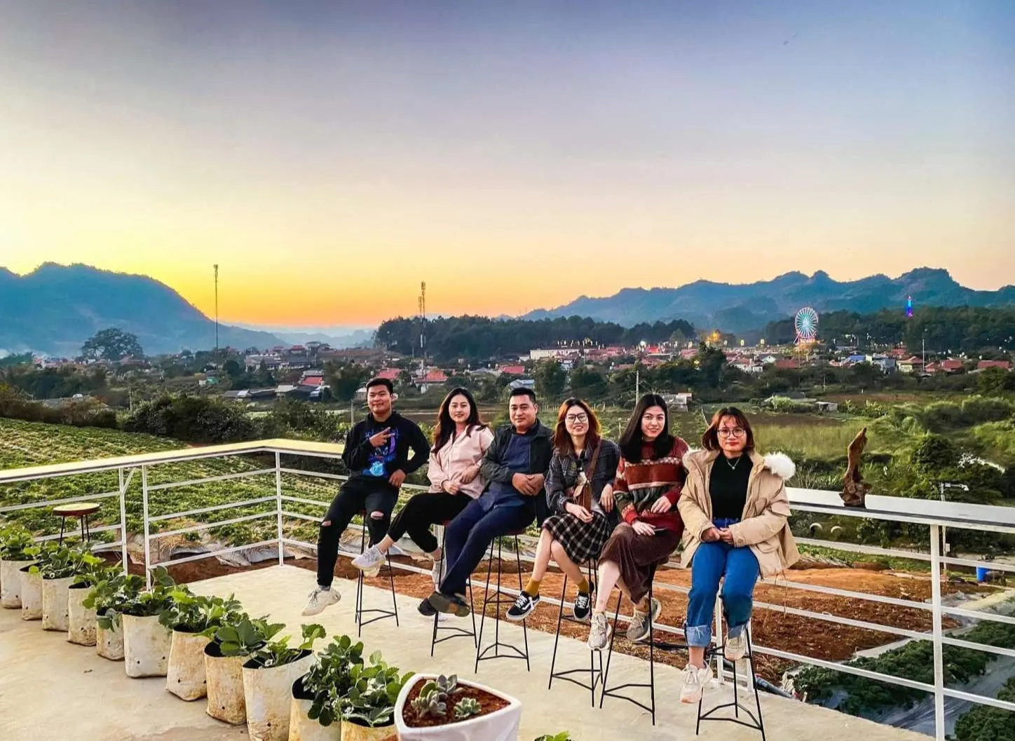 Tổng hợp 7 Qu&aacute;n cafe Mộc Ch&acirc;u view đẹp đồ uống ngon 4
