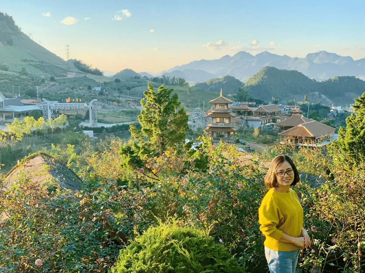 Gh&eacute; đọc review cao nguy&ecirc;n Mộc Ch&acirc;u n&ecirc;n thơ, h&ugrave;ng vĩ 9